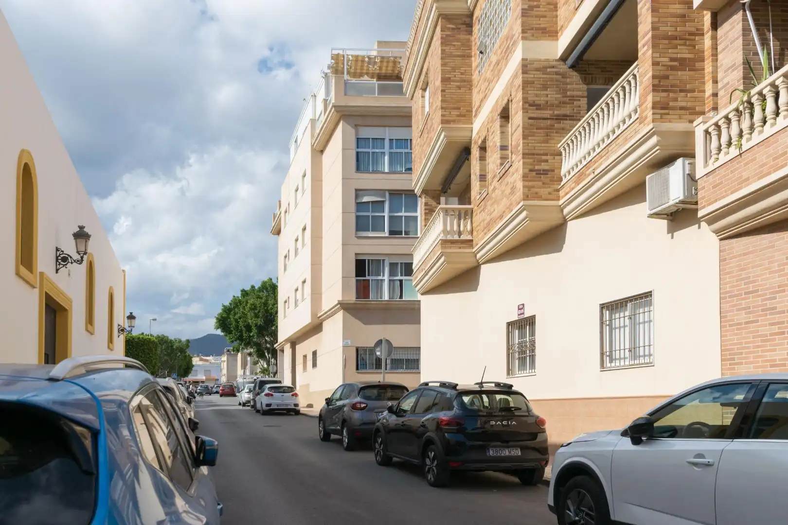 Exterior view of Flat for sale in Roquetas de Mar