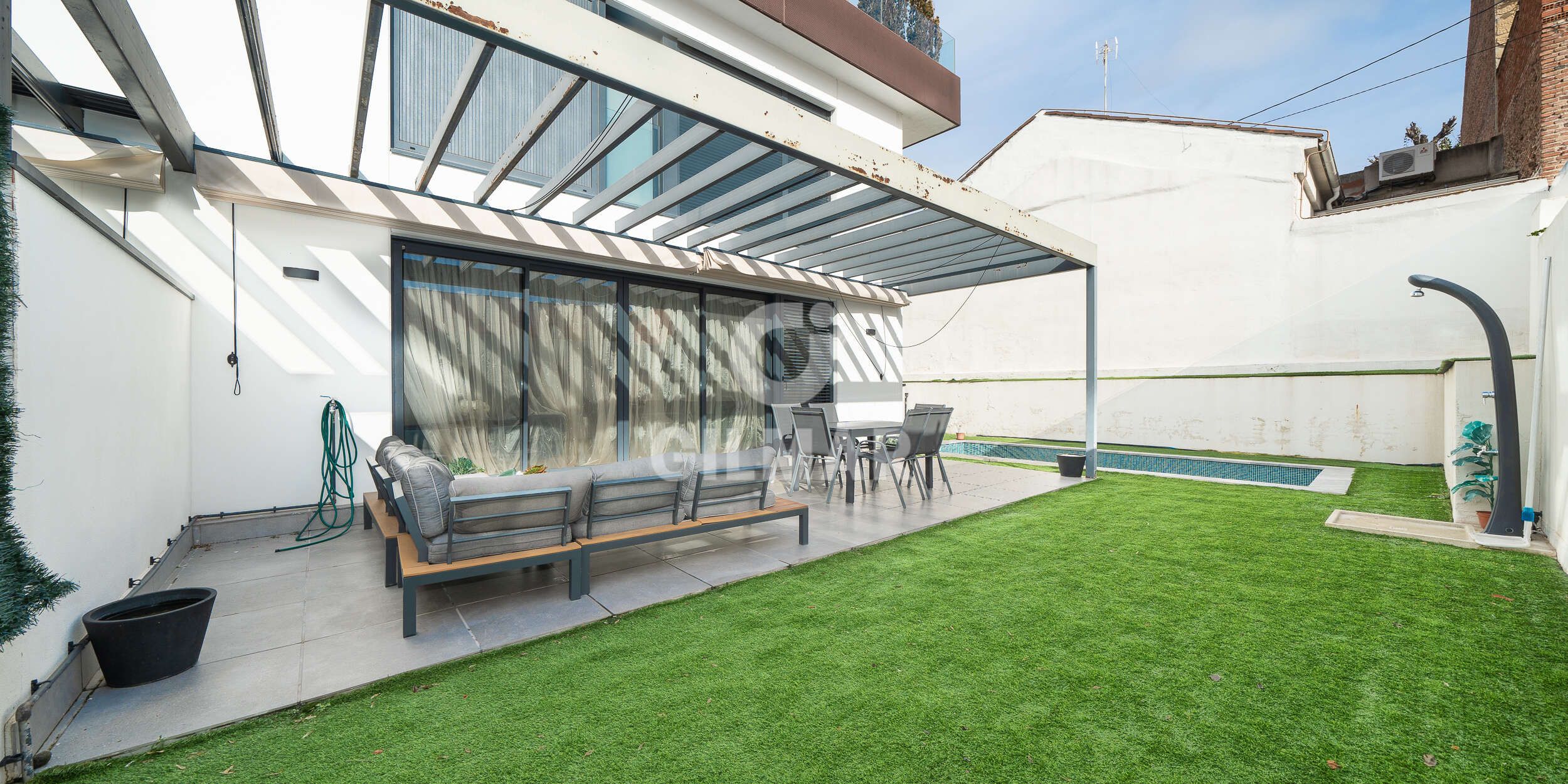 Terrace of Flat for sale in  Madrid Capital  with Heating, Private garden and Storage room