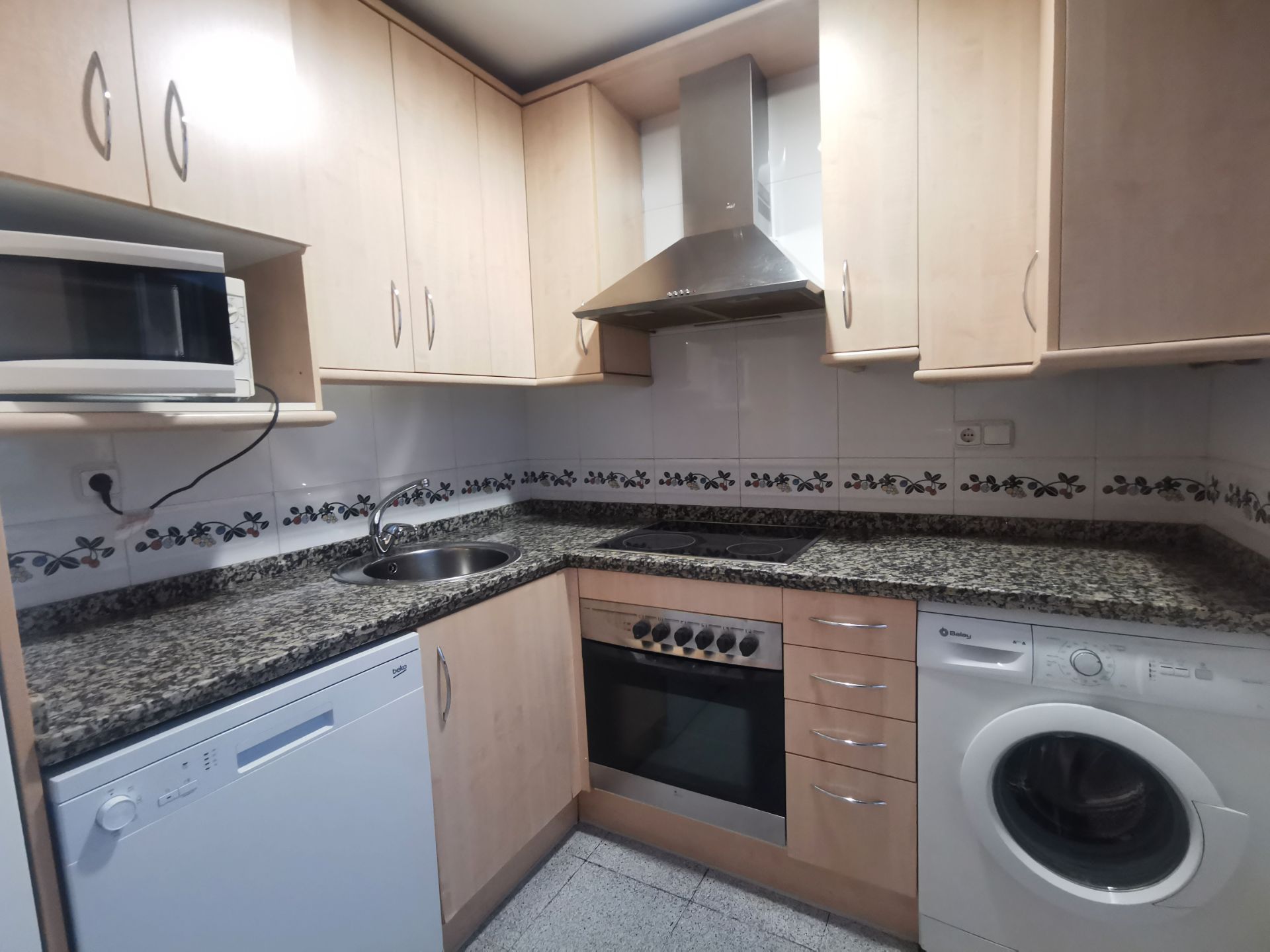 Cuina de Pis en venda en Salamanca Capital amb Calefacció, Parquet i Forn