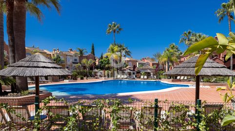 Foto 2 de Apartament en venda a La Dama de Noche - La Alzambra, Marbella