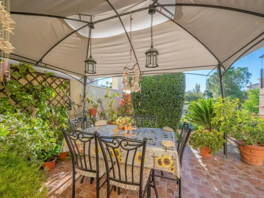 Houses for sale in Carrer de la Espinela, Valle del Sol