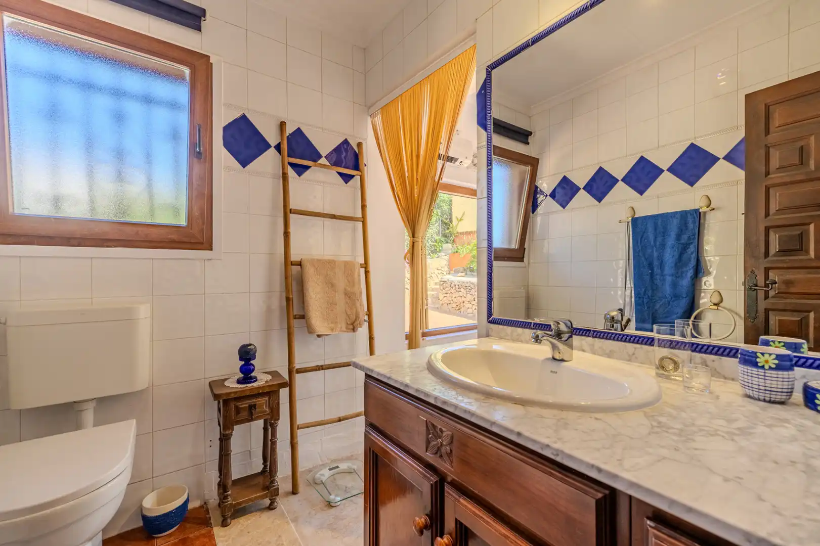 Bathroom of Houses for sale in Dénia  with Air Conditioner, Private garden and Terrace