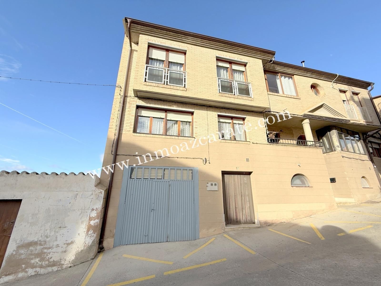 Vista exterior de Casa o xalet en venda en Sesma amb Calefacció, Parquet i Terrassa
