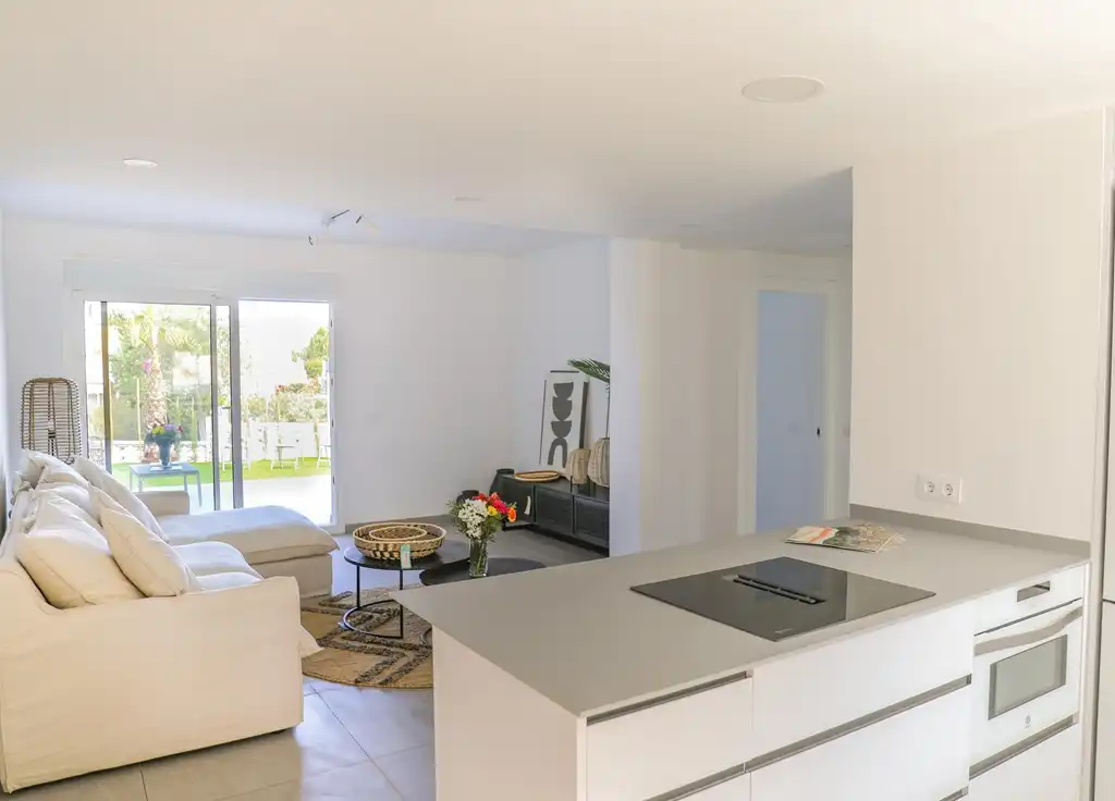 Sala de estar de Planta baja en venta en Dénia con Aire acondicionado, Calefacción y Jardín privado
