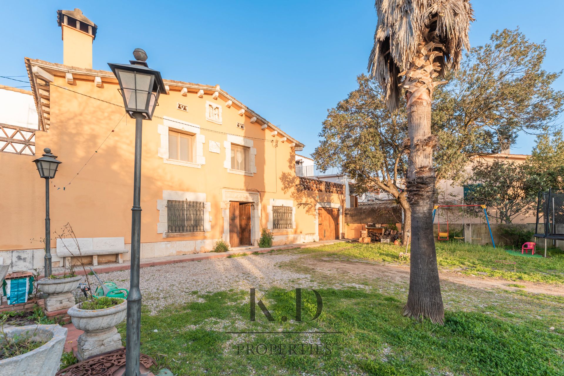 Vista exterior de Casa o xalet en venda en Sant Cugat del Vallès amb Aire condicionat, Calefacció i Jardí privat