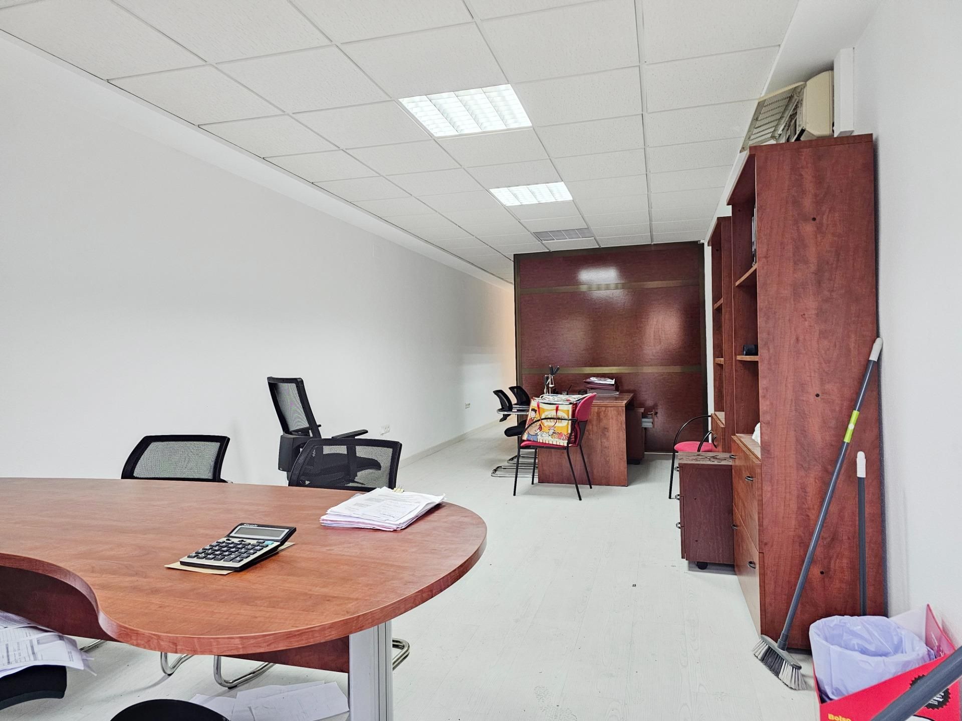 Office to rent in Dénia  with Air Conditioner and Furnished