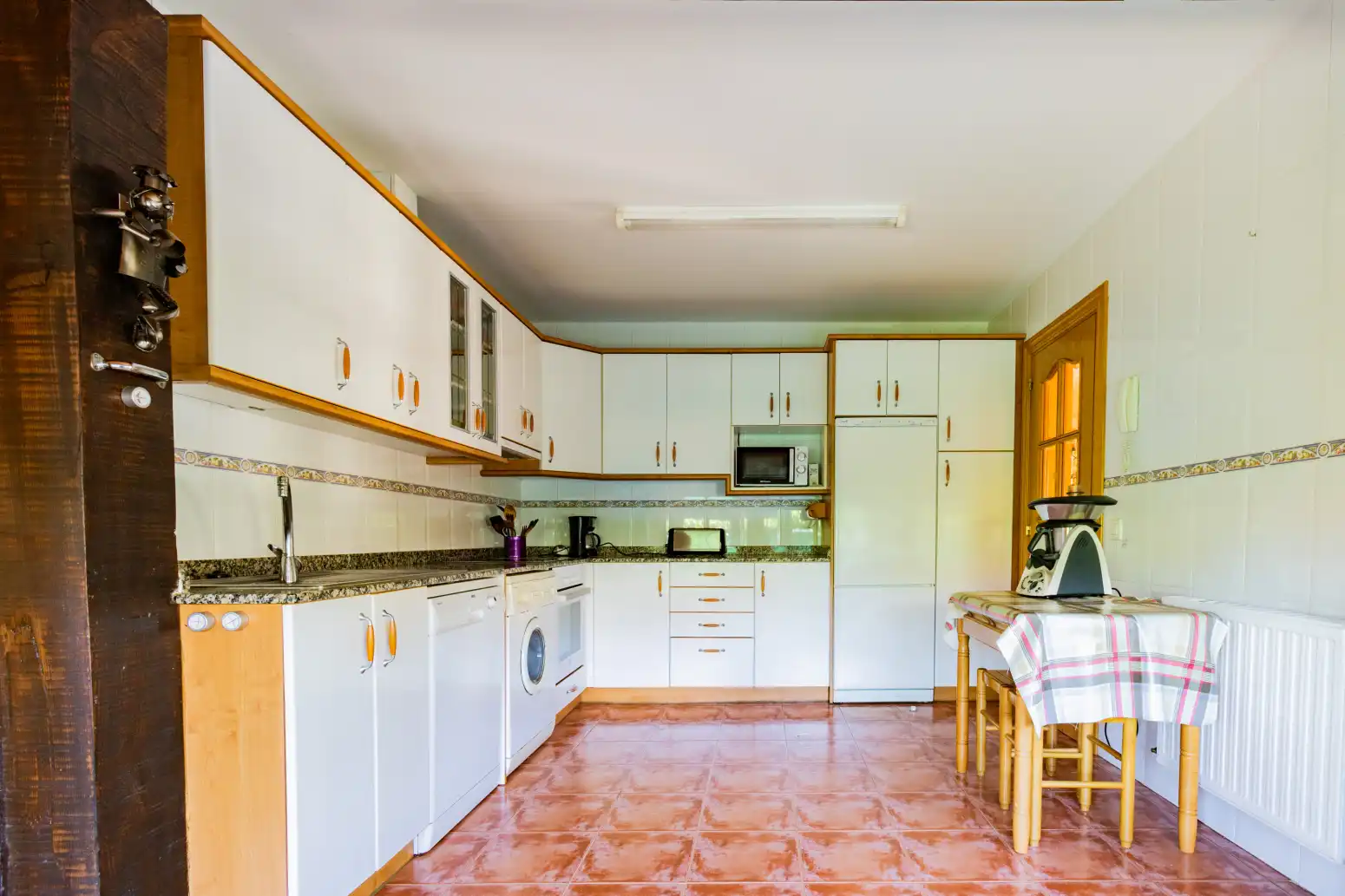 Cocina de Casa o chalet en venta en Ayegui / Aiegi con Calefacción, Trastero y Piscina