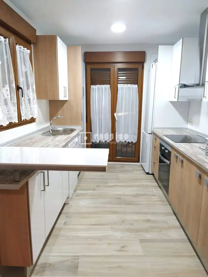 Cocina de Dúplex en venta en Navalcarnero con Aire acondicionado, Calefacción y Terraza