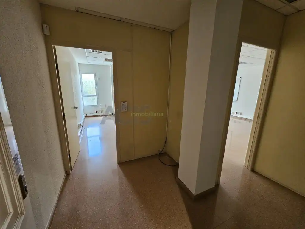 Oficina de alquiler en Almussafes