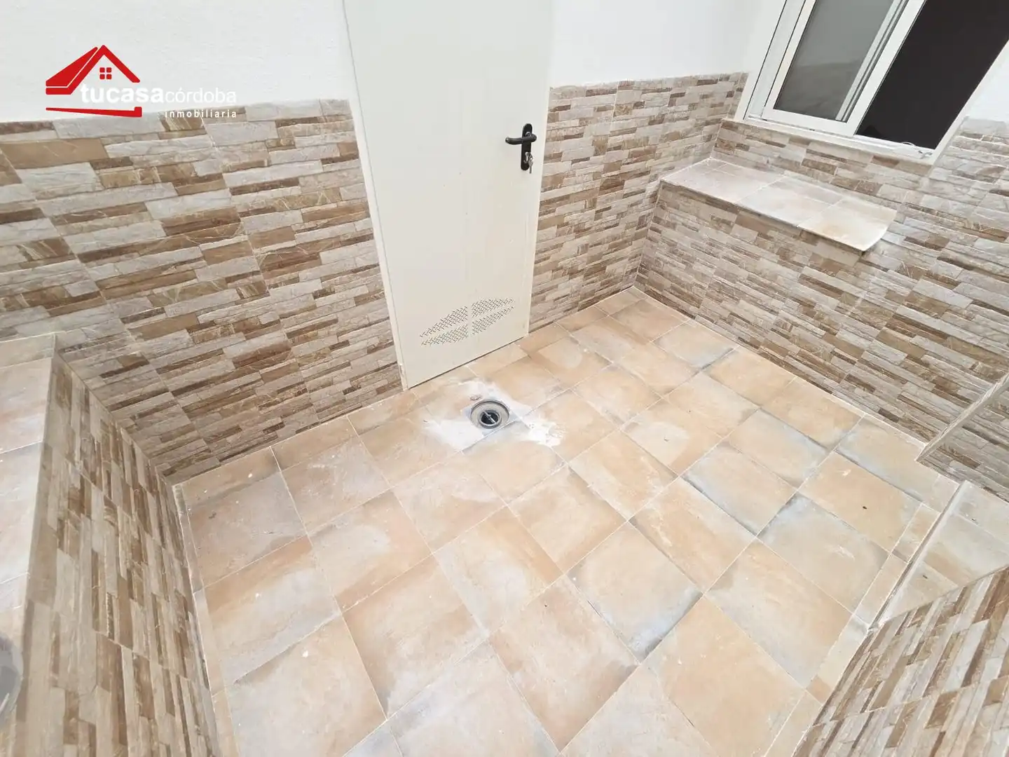 Bathroom of Ground floor for sale in Córdoba  with Storage room
