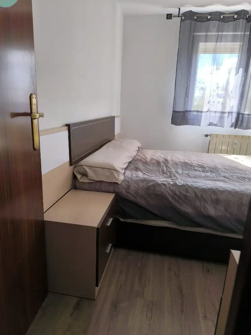 Bedroom of Flat for sale in Zaragoza  with Air Conditioner, Heating and Terrace