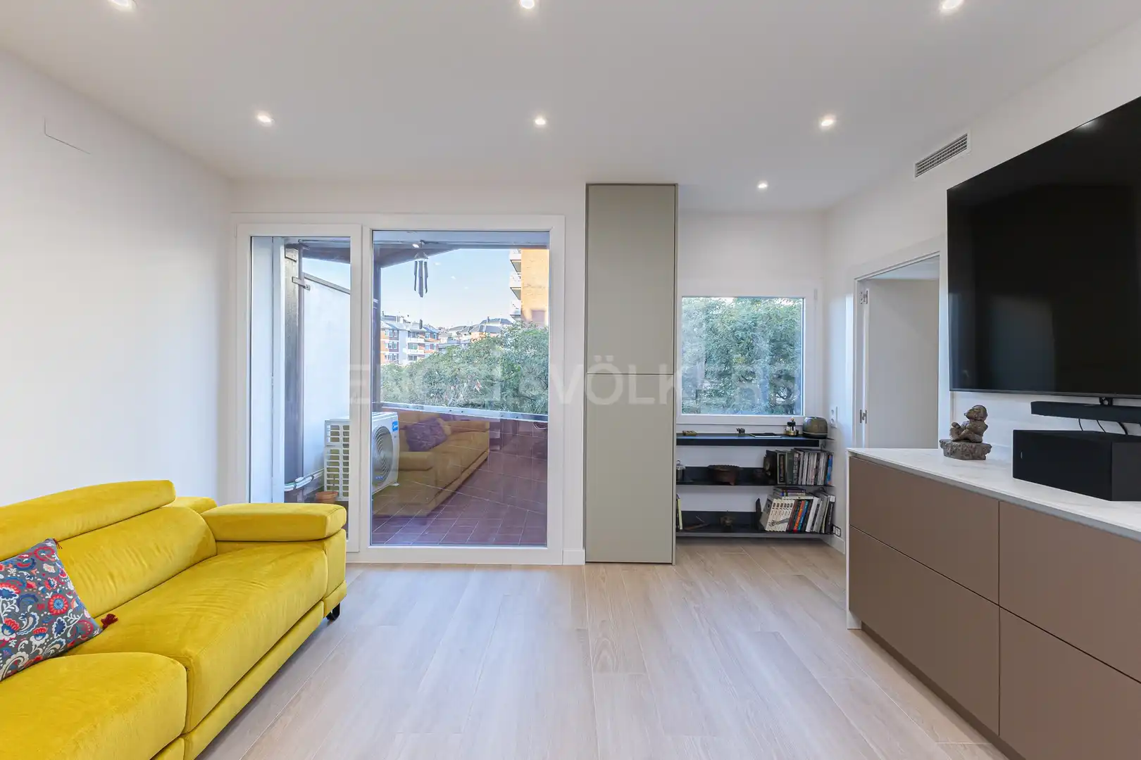 Sala de estar de Piso en venta en Barcelona con Aire acondicionado, Calefacción y Parquet
