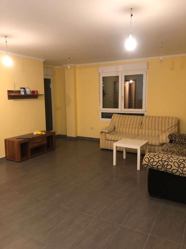 Flat to rent in Viladaide, 4