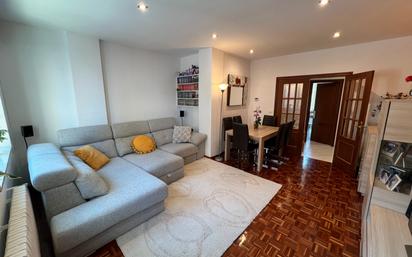 Living room of Flat for sale in Ourense Capital   with Heating, Parquet flooring and Storage room