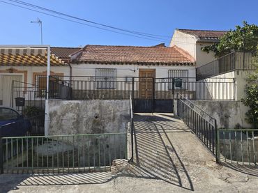 House for sale in Alhambra