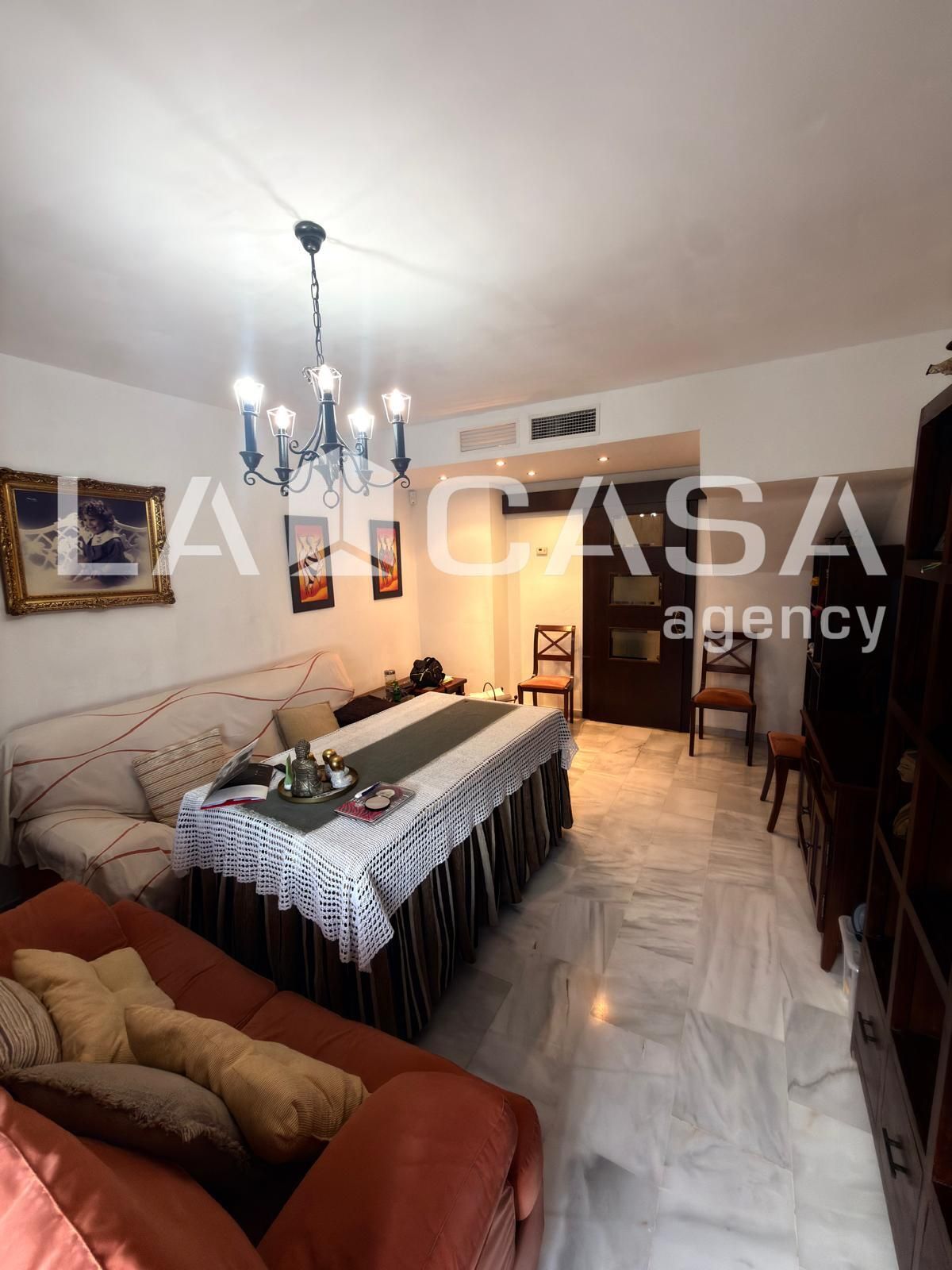 Dormitori de Dúplex en venda en Dos Hermanas amb Balcó