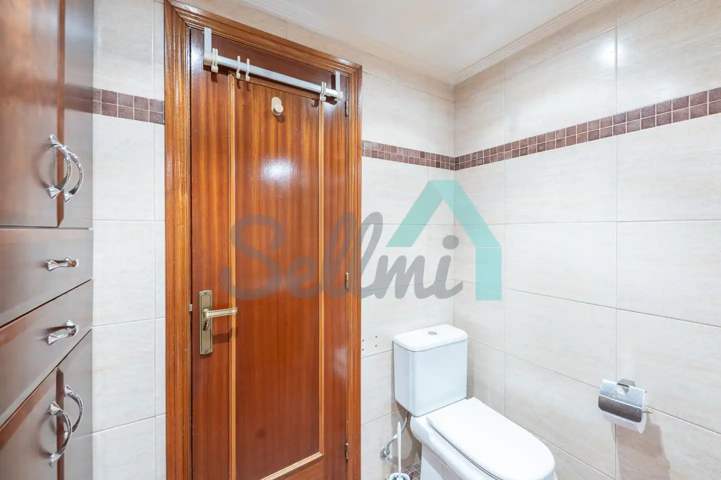 Baño de Piso de alquiler en Oviedo  con Calefacción, Parquet y Amueblado