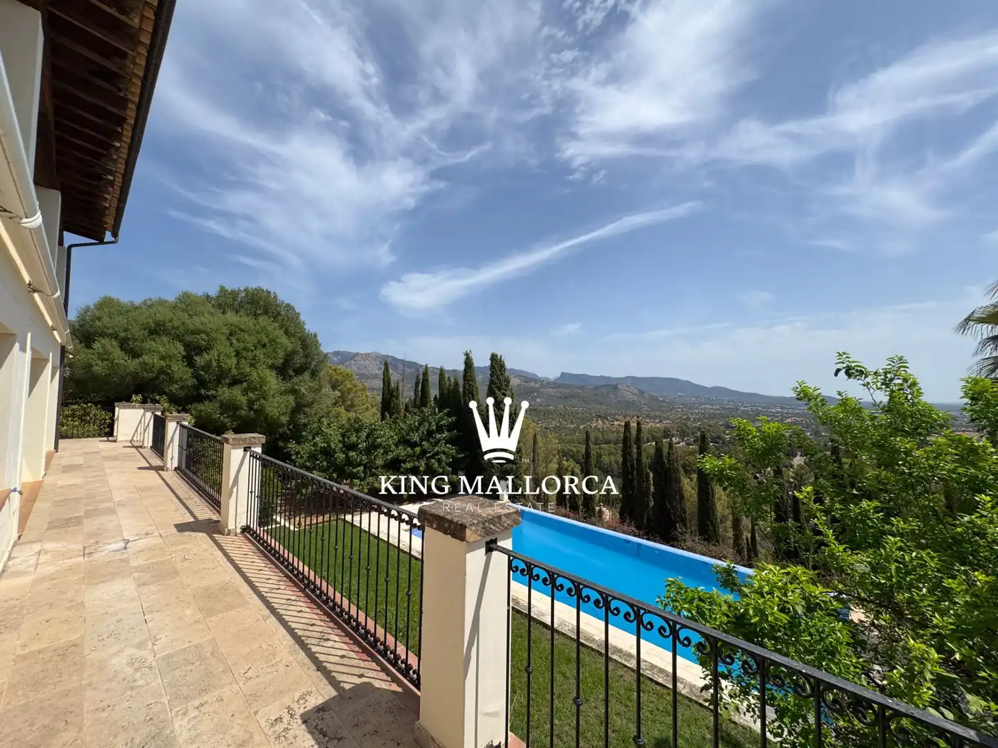 Vista exterior de Casa o xalet de lloguer en Esporles amb Calefacció, Jardí privat i Terrassa
