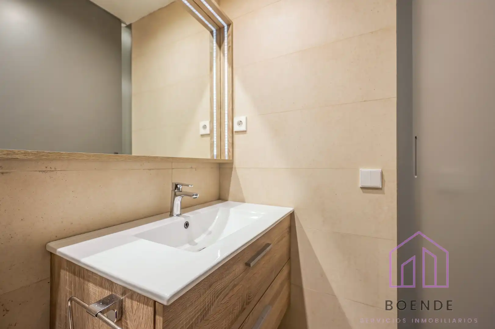 Baño de Piso en venta en Madrid con Aire acondicionado, Calefacción y Parquet