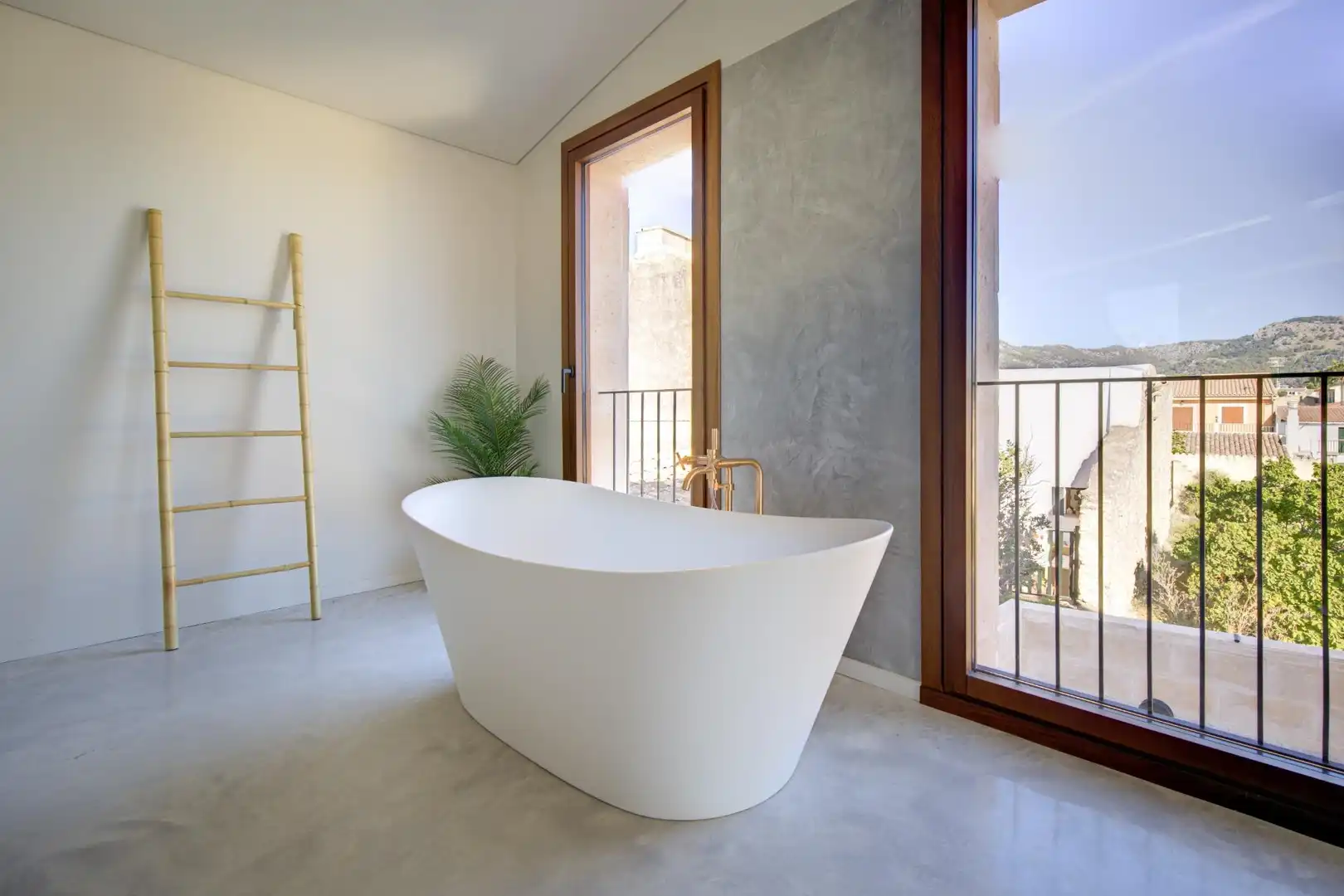 Bathroom of Houses for sale in Campanet  with Air Conditioner, Heating and Furnished