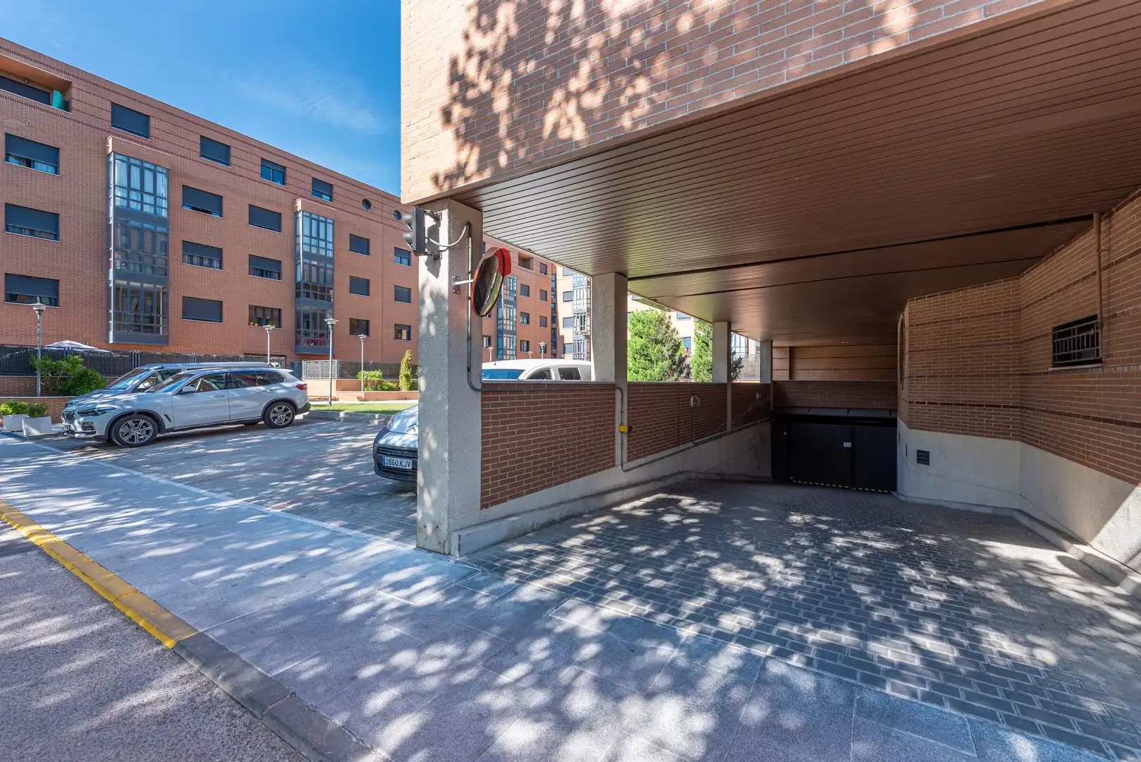 Parkplatz von Wohnung zum Verkauf in Madrid mit Klimaanlage, Terrasse und Abstellraum