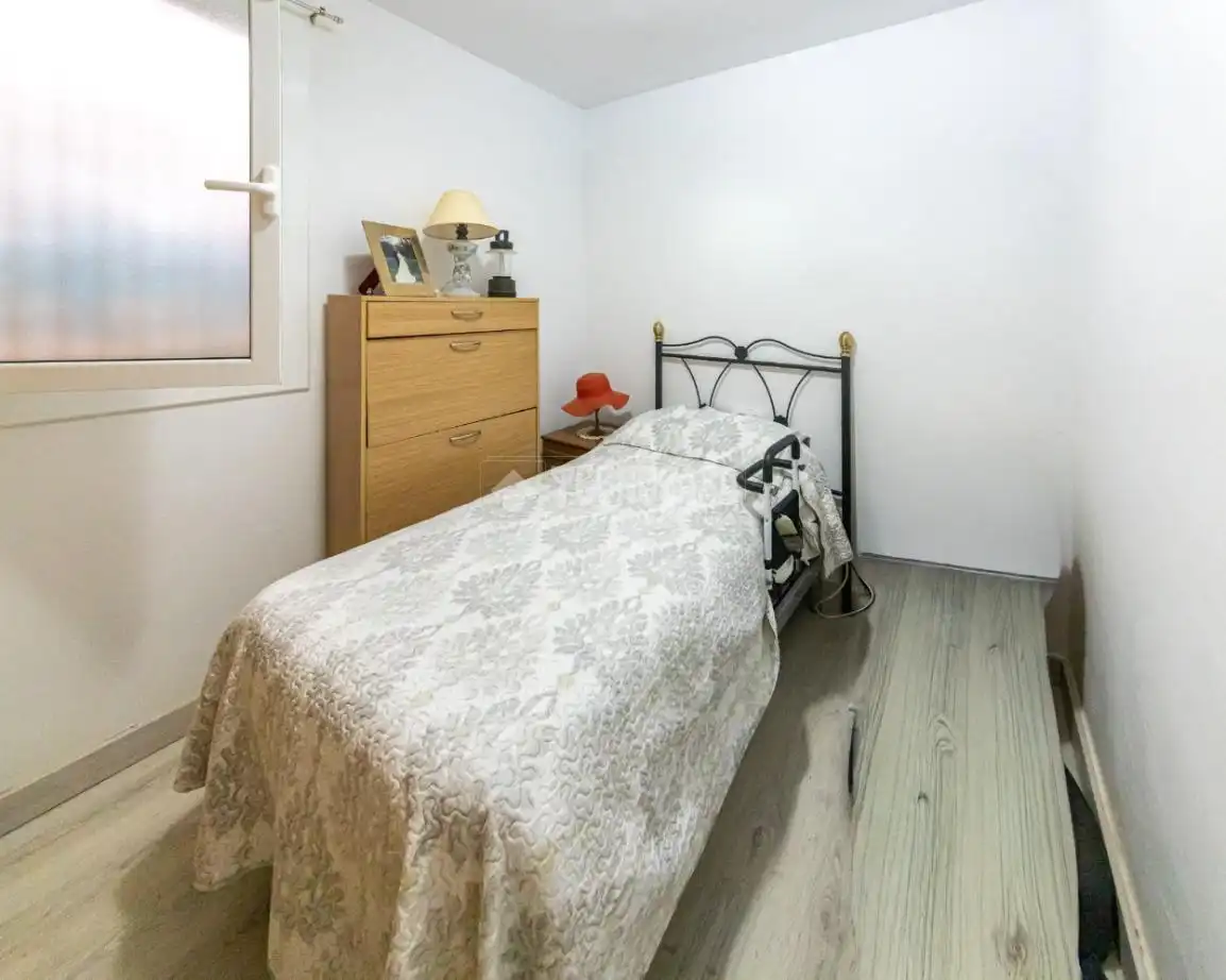 Habitación de Piso en venta en Cunit con Parquet y Balcón