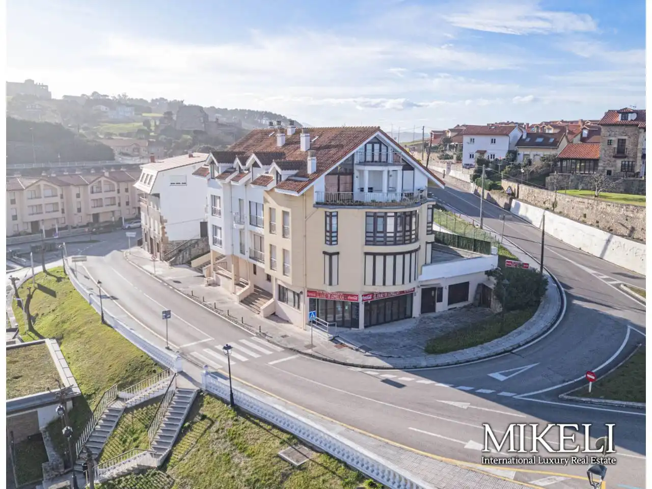 Commercial properties for sale in Paseo MUELLE, Comillas (Cantabria)