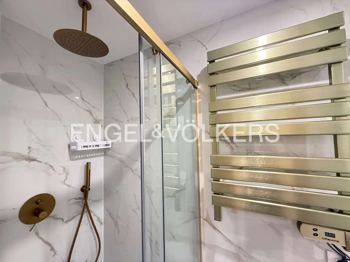 Bathroom of Flat for rent in Barcelona  with Air Conditioner, Heating and Parquet flooring