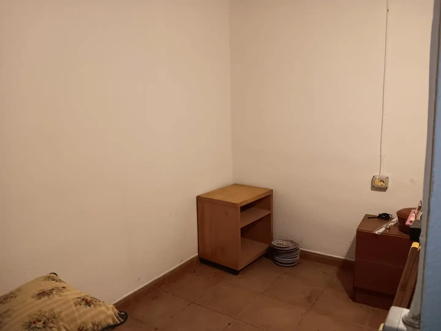 Habitación de Nave industrial en venta en Ginestar