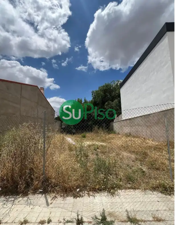 Terreno residencial en venta en Avenida Castilla - La Mancha 27, imagen 2