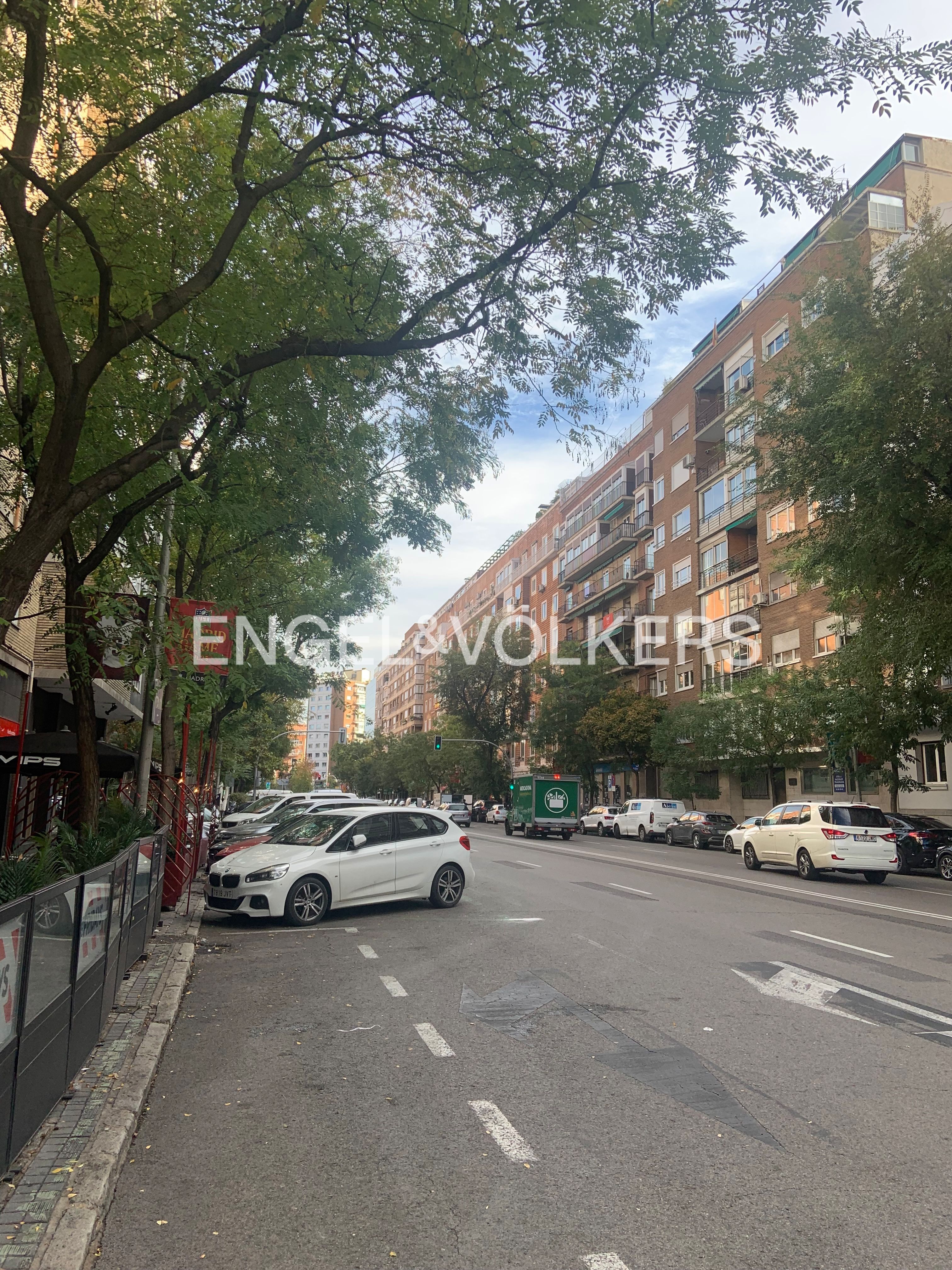 Exterior view of Apartment for sale in  Madrid Capital  with Heating