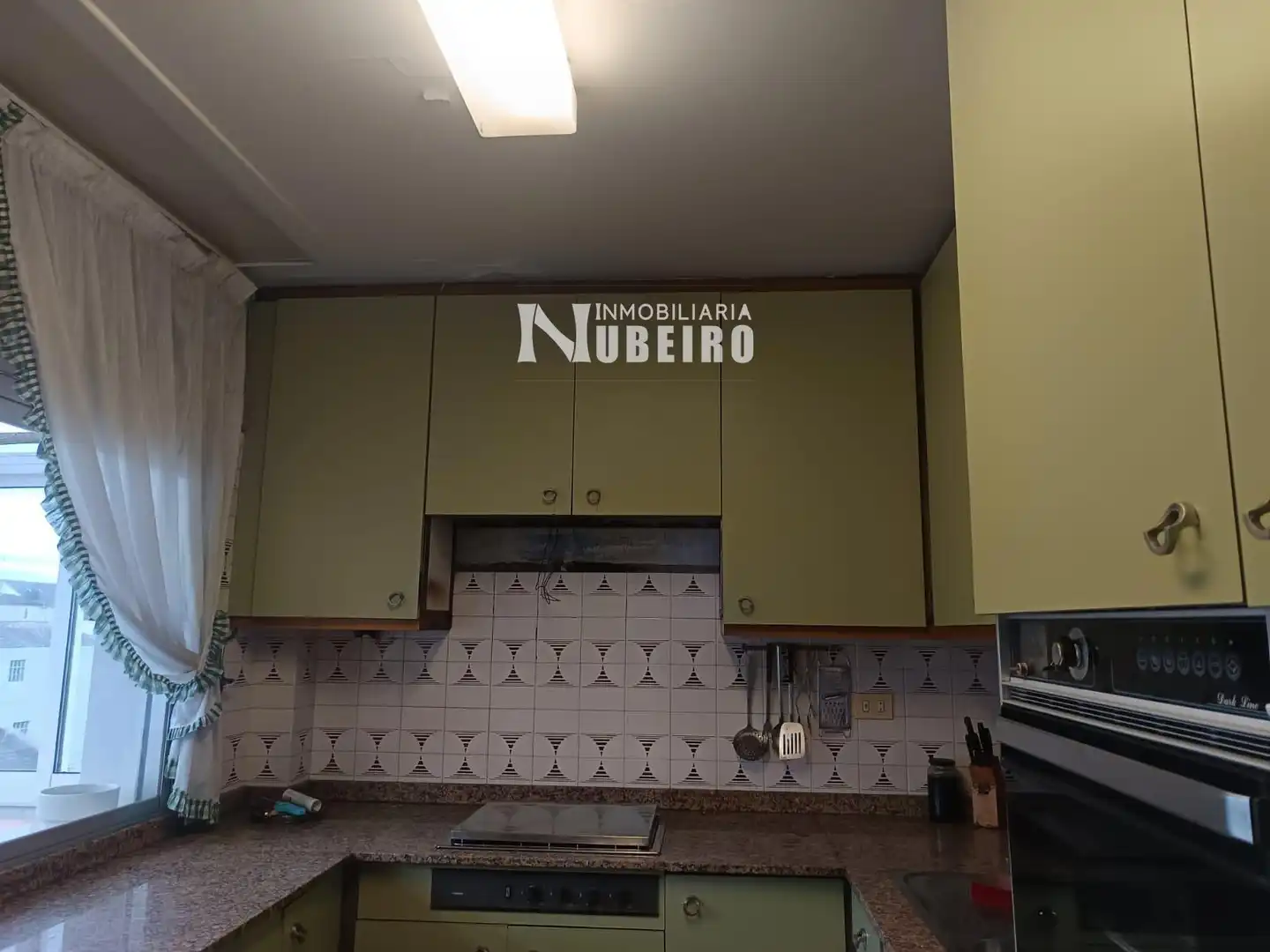 Cocina de Piso en venta en Lugo con Calefacción, Terraza y Amueblado