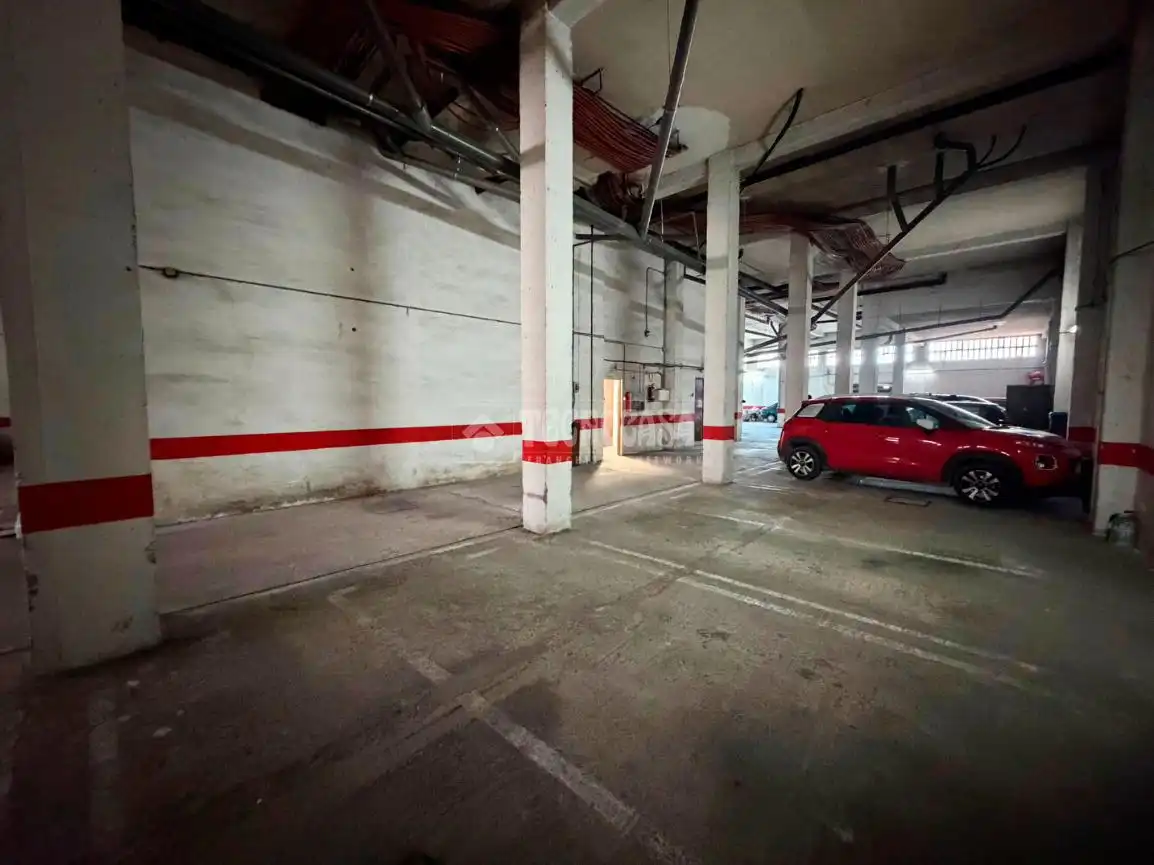 Parking of Flat for sale in Zaragoza  with Heating and Balcony