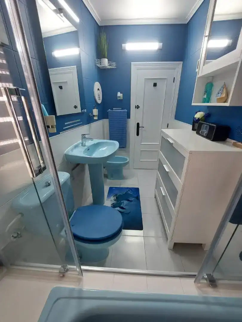 Badezimmer von Wohnung zum Verkauf in Gijón 