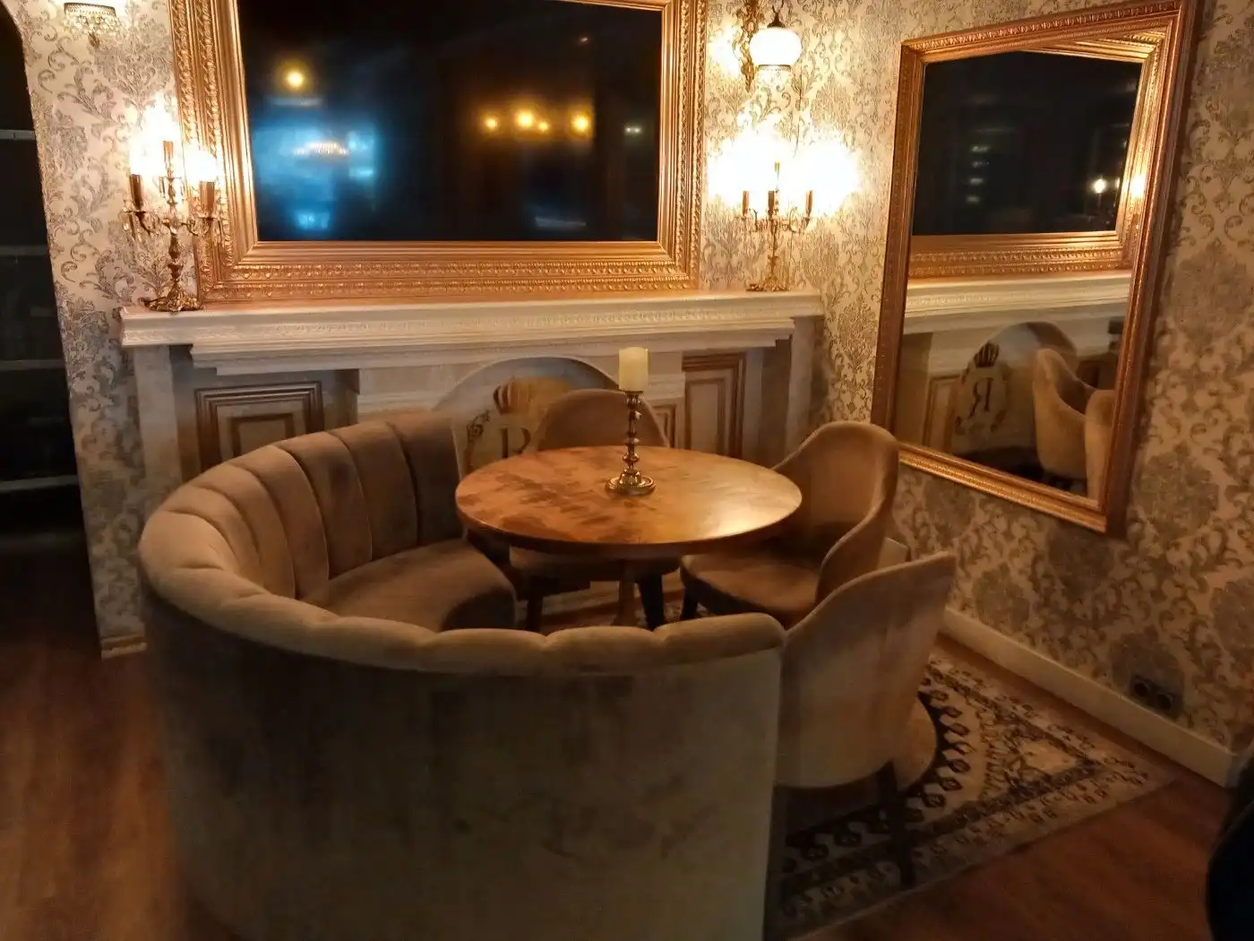 Comedor de Local en traspaso en Barcelona con Aire acondicionado, Calefacción y Amueblado