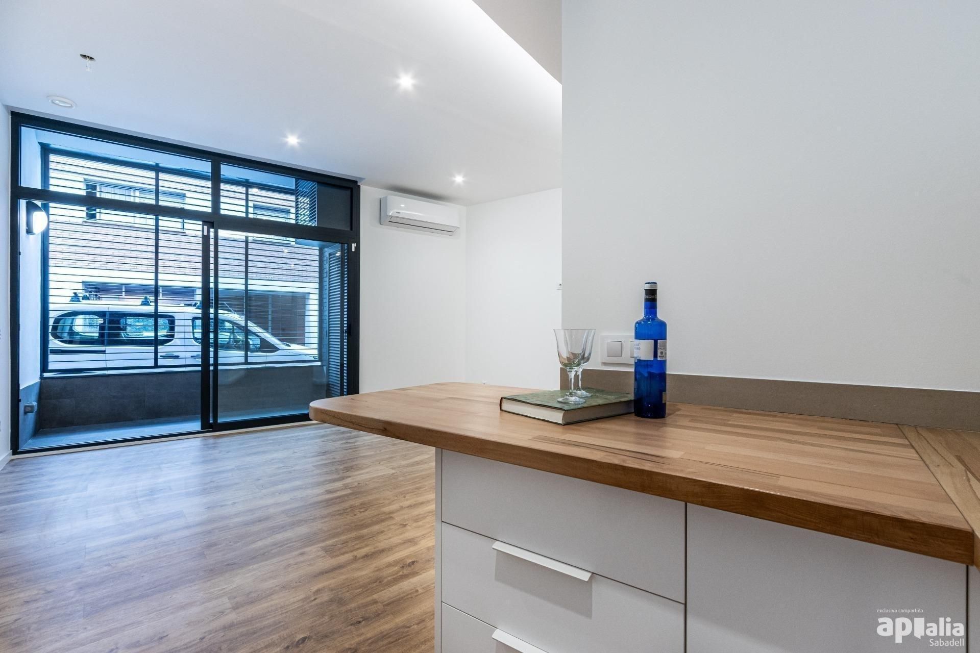 Kitchen of Planta baja for sale in Sabadell  with Air Conditioner, Heating and Parquet flooring