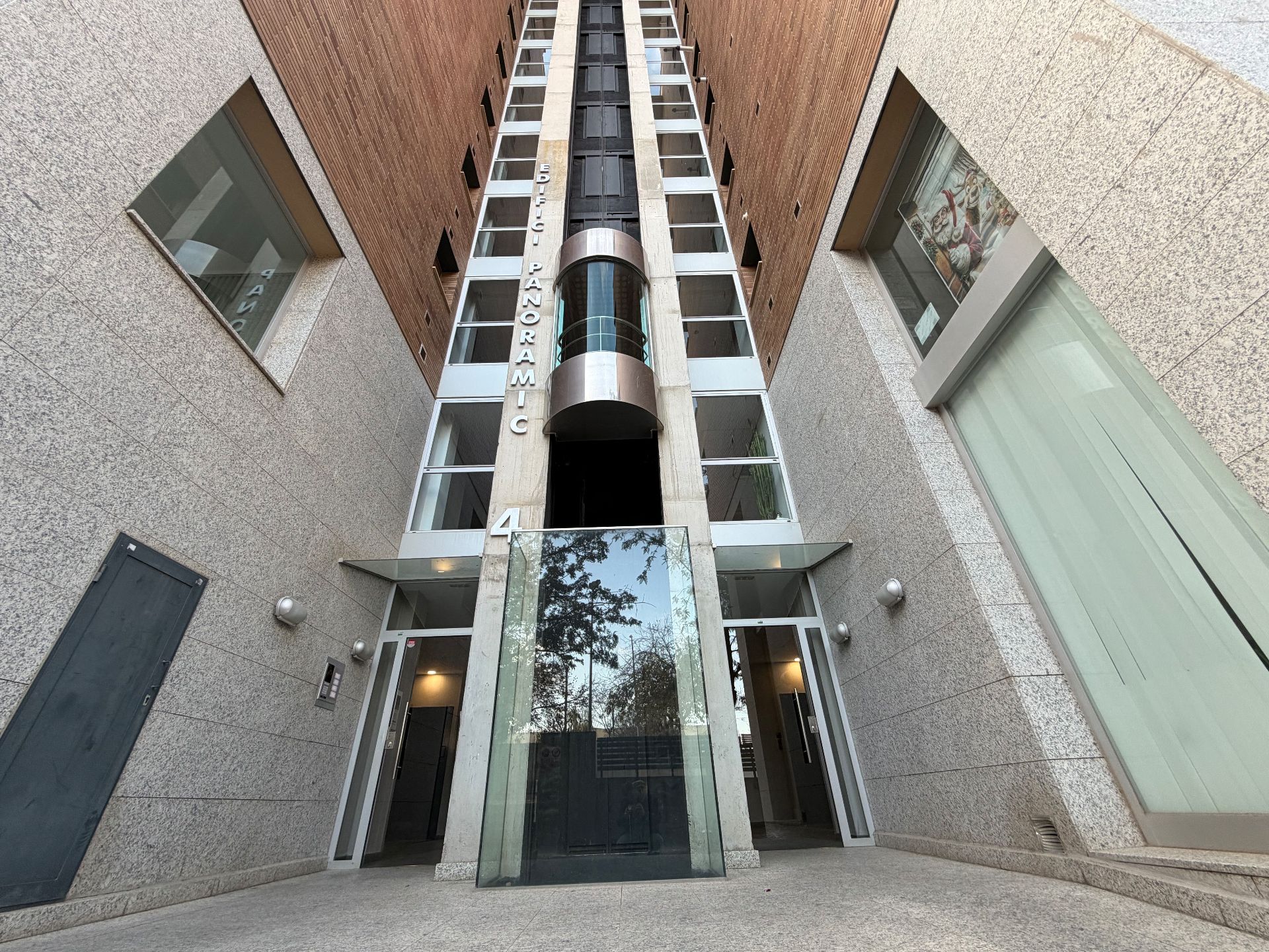 Vista exterior de Piso en venta en Valls con Aire acondicionado, Calefacción y Parquet