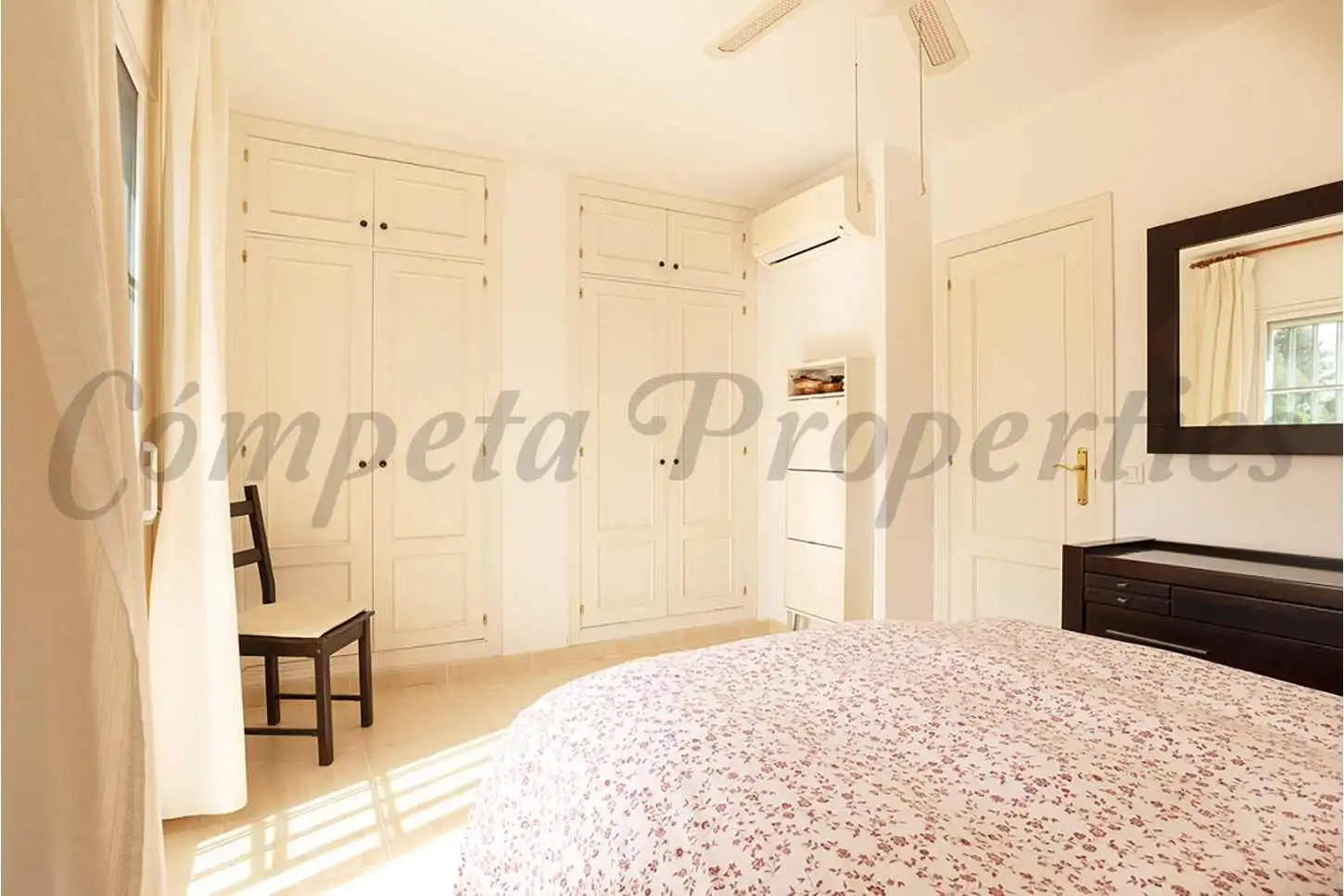 Bedroom of Apartments for sale in Nerja  with Air Conditioner and Swimming Pool