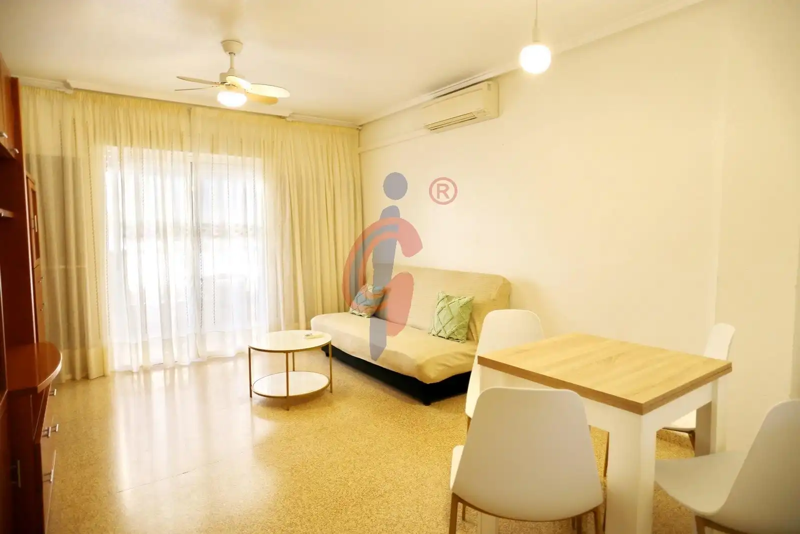 Sala de estar de Piso de alquiler en Guardamar del Segura con Aire acondicionado, Terraza y Amueblado