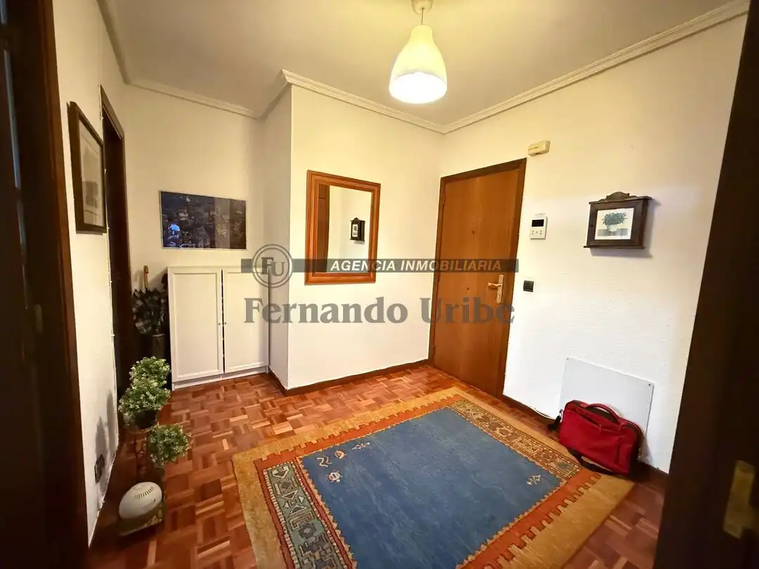 Piso con ascensor en venta en Juan Vicente Zengotitabengoa Kalea, imagen 3
