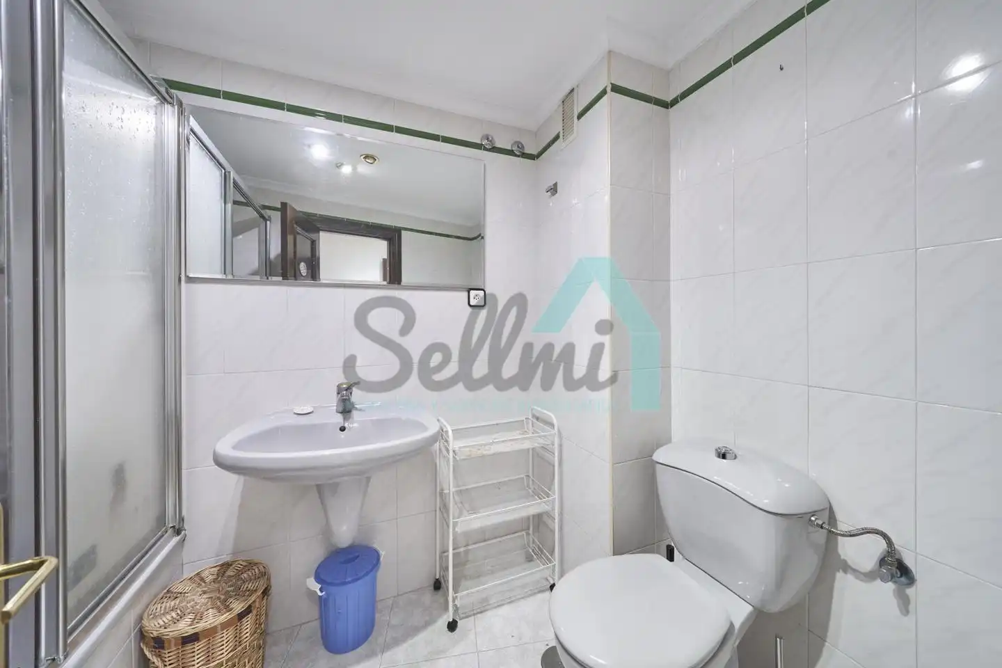 Flat for rent in Félix Aramburu, Auditorio - Seminario - Parque de Invierno