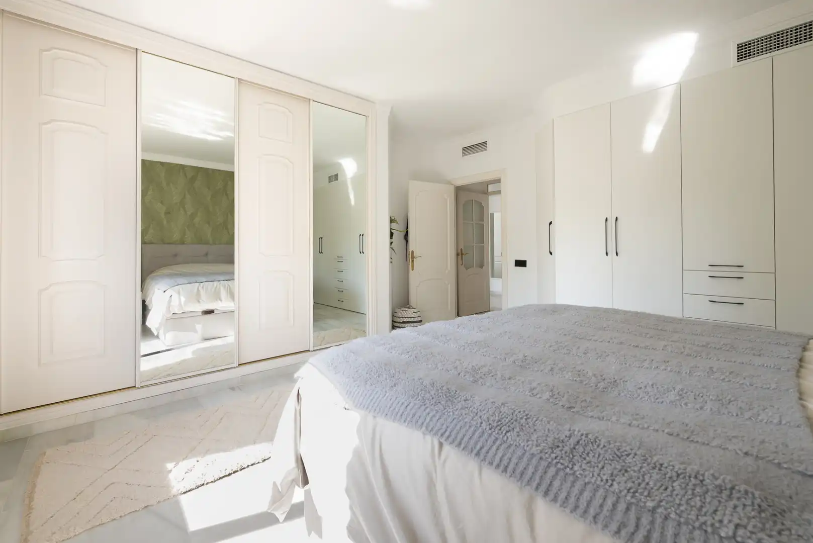 Apartament amb piscina en venda a Nueva Andalucía, imagen 27