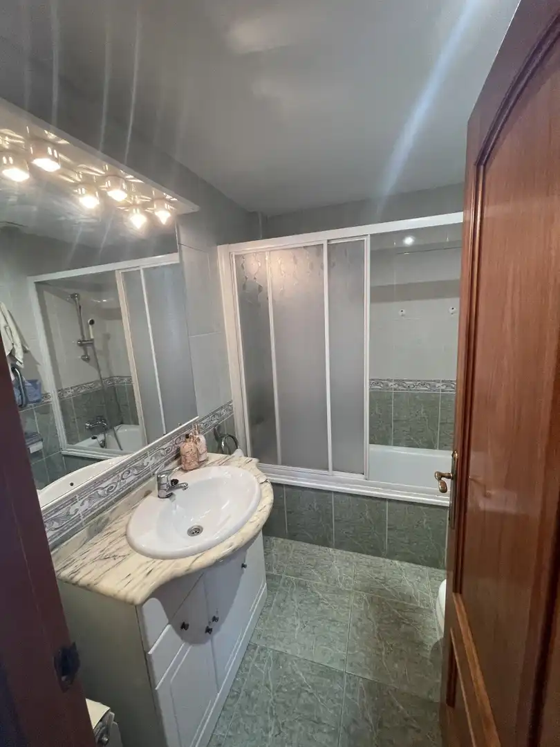 Bany de Dúplex en venda en Girona amb Calefacció i Terrassa