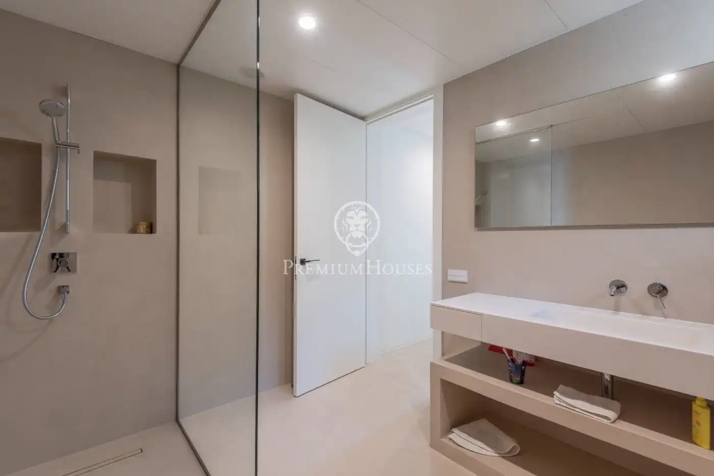 House with pool for sale in Paseo CAN VINYES, imagen 37