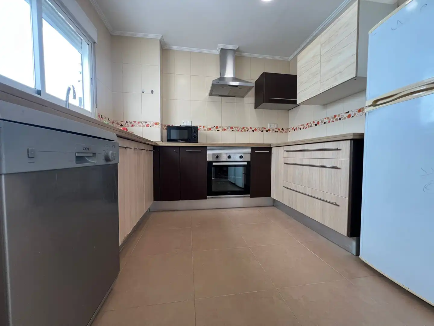 Cocina de Piso para compartir en Castellón de la Plana / Castelló de la Plana con Amueblado, Horno y Lavadora