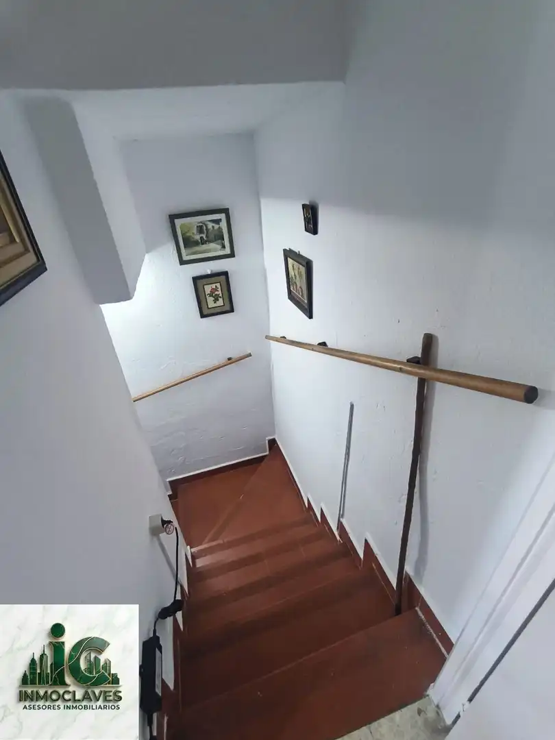 Detached homes for sale in Algeciras  with Terrace and Furnished