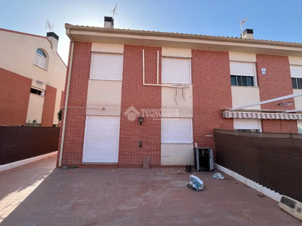Casa aparellada en venda a Loeches, imagen 30