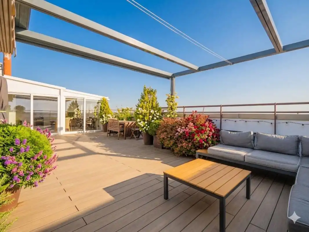 Terraza de Ático en venta en Madrid con Aire acondicionado, Calefacción y Jardín privado