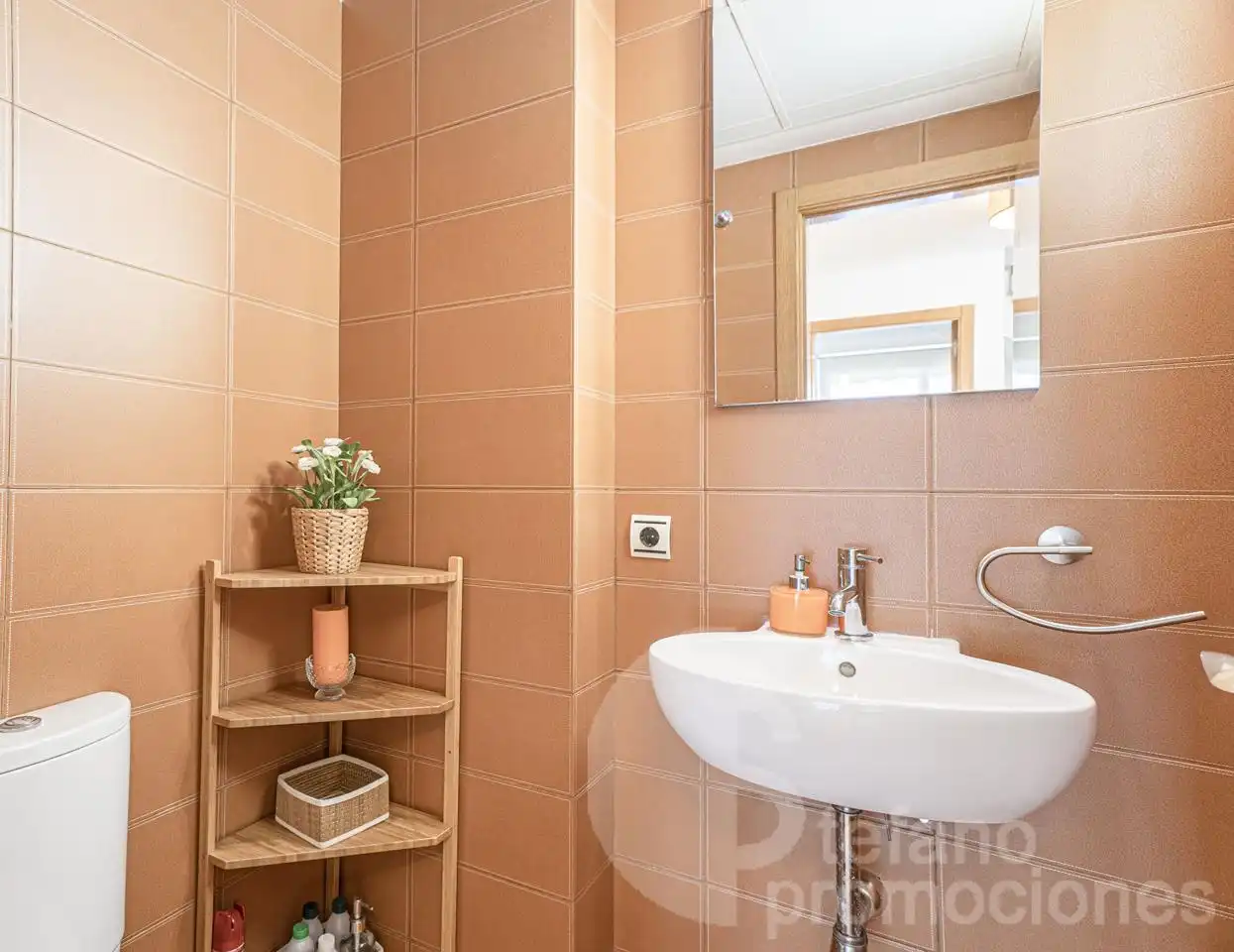Bany de Casa adosada en venda en Málaga amb Aire condicionat, Jardí privat i Parquet