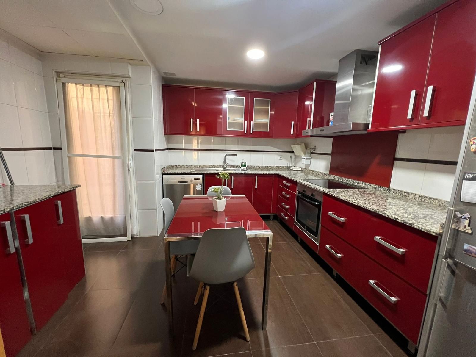 Cuina de Pis en venda en  Valencia Capital amb Calefacció, Terrassa i Forn